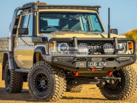 Бампер передний силовой ARB для Toyota Land Cruiser 76, 78, 79 с 2024 года (3412760) Бампер передний силовой ARB для Toyota Land Cruiser 76, 78, 79 с 2024 года (3412760)