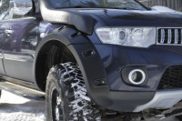 Расширители колёсных арок для Mitsubishi Pajero Sport 2008-2013 (вынос 60 мм, шагрень)