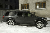 Расширители колесных арок 40 мм Nissan Navara 2005-2010 шагрень